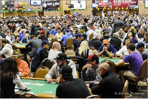 Javier Zarco se queda solo para luchar por el Millionaire Maker de las WSOP 2015 0001