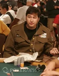 Hellmuth in full dress regalia in an earlier '08 WSOP event.  He'll be on hand Saturday to defend his title in Event #27.