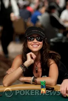 Weekly Turbo: Full Tilt Poker Contrata 2 novos Pros, WPT no Facebook, e Análises 102