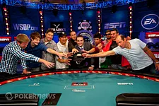 Table Finale Main Event WSOP 2012 : les October Nine vendent leur image
