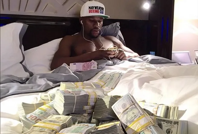 Floyd Mayweather parie 720.000$ et 220.000$ sur du football américain