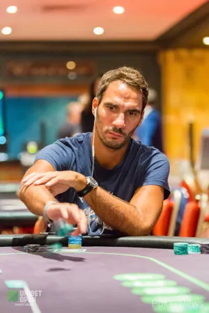 Julien Sitbon survole le Day 1A de l'UO Cannes 0001