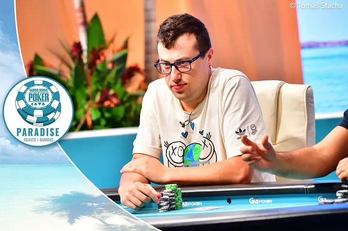Gabriel Schroeder na mesa final do Main Event da WSOP Paradise