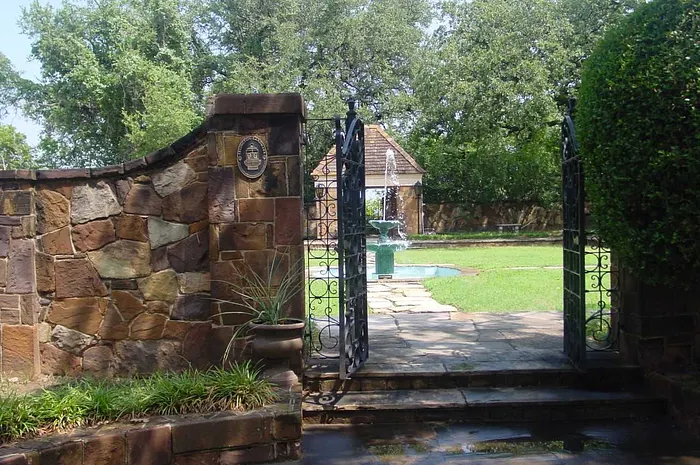 Blackjack to Bibles: A Texas Seminary’s Tale of Casino Past 103