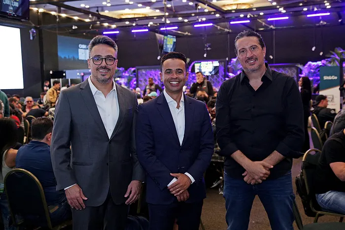 Ueltom Lima, Bill Castro e Igor Federal Trafane