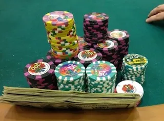 Casino Poker for Beginners: Rules and Etiquette Regarding Poker Chips 102