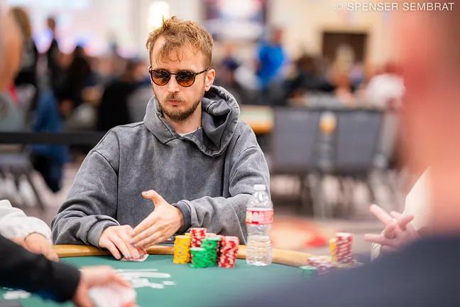 Klemens Roiter leads the remaining 25K Fantasy players in the Main Event.