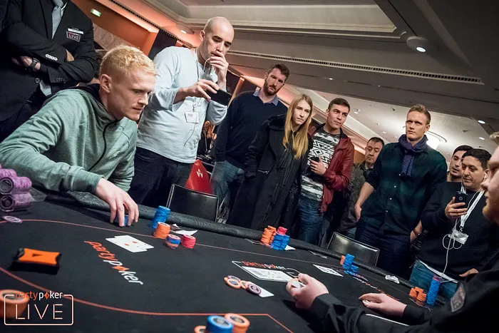 Patrik Korsar Bubbles the €10,300 Main Event
