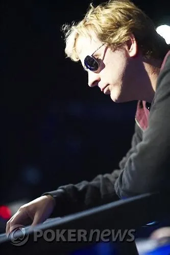 The Weekly Turbo: High Stakes Poker, Some Kiwi Appreciation, and More 101