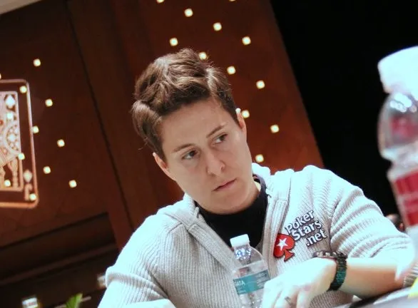 Vanessa Selbst Was Here on Day 1a, but She Hasn't Arrived to Day 1b of the 2014 Borgata Winter Poker Open WPT Main Event