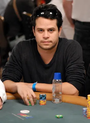 Post 100 Precisa Ser Especial – Raul Oliveira Entrevistado 0001