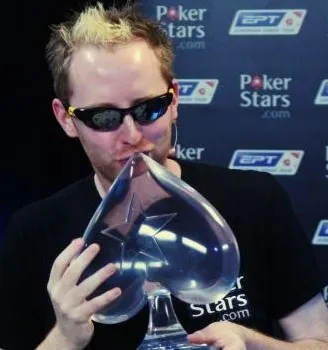 PokerStars EPT Budapest, Final Table: Will Fry Hoists Trophy 0001