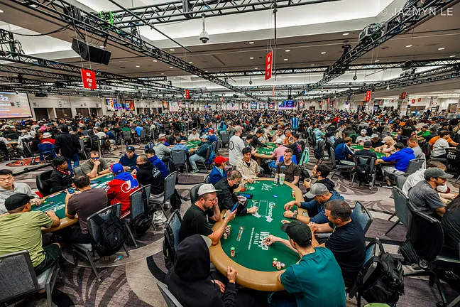 $10,000 Main Event No-Limit Hold'em-World Championship