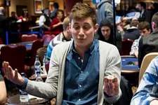Stratégie tournoi de poker : Jouer des joueurs meilleurs que soi