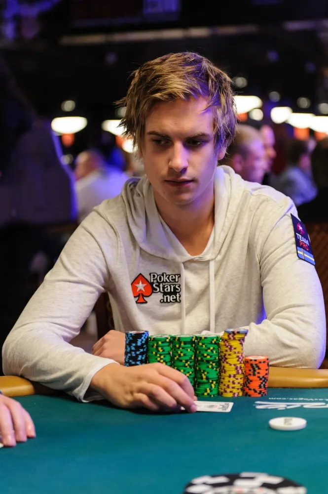 Viktor "Isildur1" Blom non fa più parte del TEAM PokerStars 101