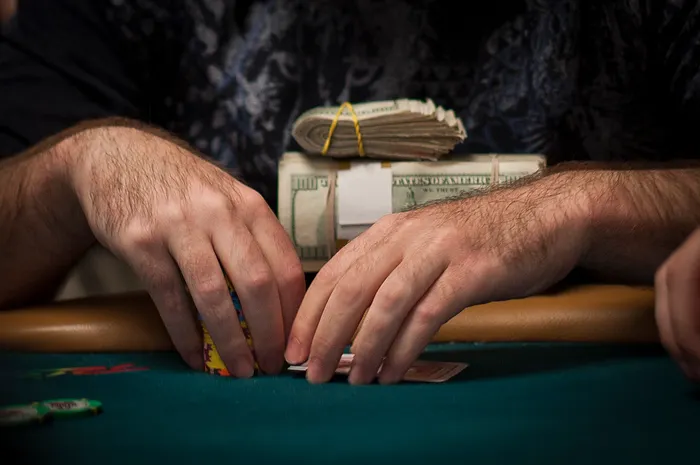 Live Bankroll Management: Seven Ways to Protect Your Money