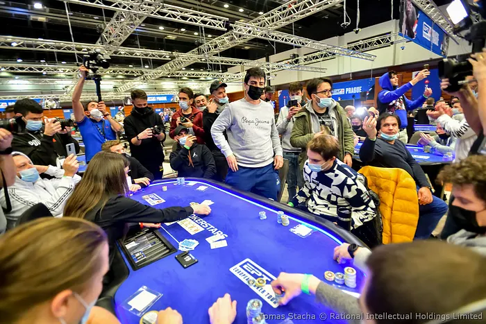 Pedro Neves bubble boy