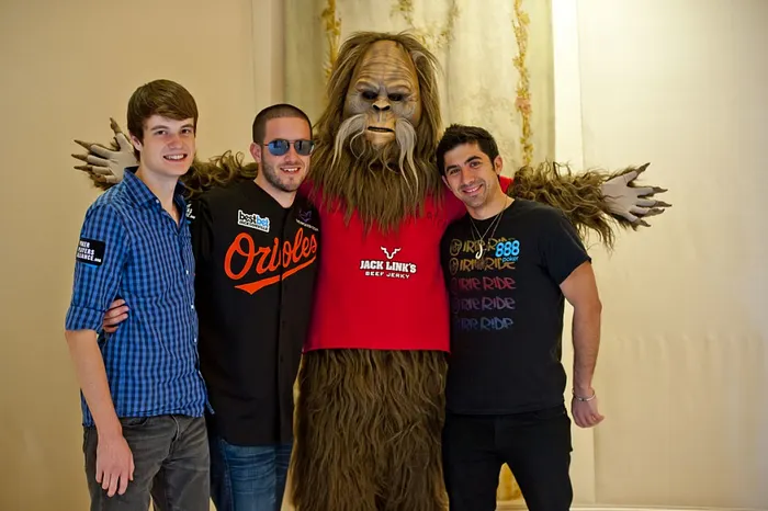 2012 World Series of Poker Main Event Final Table Photo Blog Day 2 102