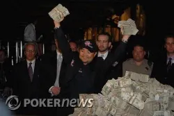 Jerry Yang winning the 2007 WSOP main event