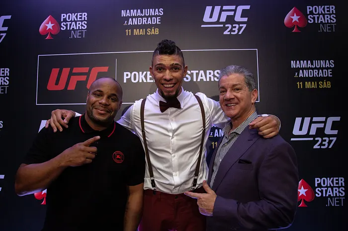 Johnny Walker, Daniel Cormier e Bruce Buffer São os Novos Embaixadores do PokerStars