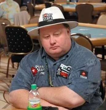 2008 WSOP Event #10, $2,500 Omaha-Stud Hi/Low Day 1: Jordan Rich Tops Bunched Field 0001