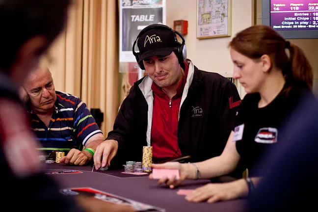 Phil Hellmuth - The Shades Are Off!