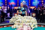 Does Bagging the Chip Lead on Day 1 of the WSOP Main Event Translate Into Success?