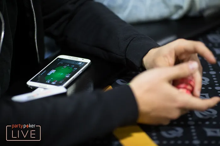 Torneios de poker online no celular