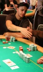 Sorel Mizzi shakes hands with Carlos Mortensen after he is drawing dead on the turn