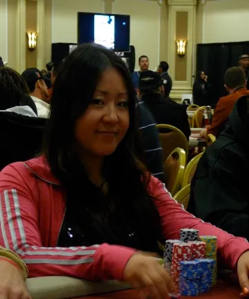 Susie Zhao has been at or near the chiplead all day.