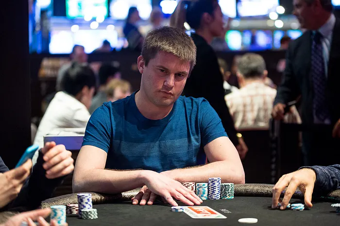 Byron Kaverman chipleader du LK Boutique 250.000$ Challenge, Phil Ivey dernier de la classe 0001