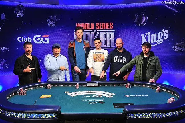 Ft group picture Final table