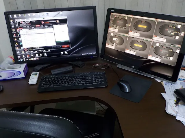 Les deux écrans de Naoya Kihara