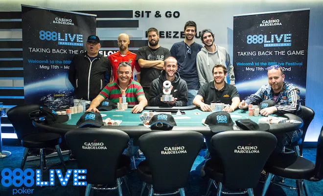 Deal 9-handed no Opening Event do 888Live Barcelona; Quelhas foi 8º 101