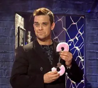 Robbie Williams Adora Jogar Poker 0001