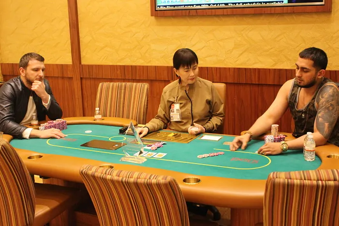 Grigoriy Shvarts and AJ Jamil, heads up at Parx Big Stax 1100.