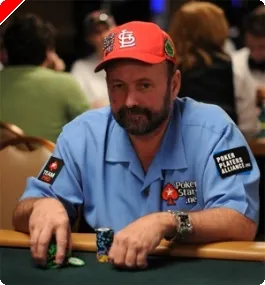 Weekly Nightly Turbo: Dennis Phillips IN, y "AJ" Benza, OUT en "High Stakes Poker"; Sonic jugará al Poker  y 0001
