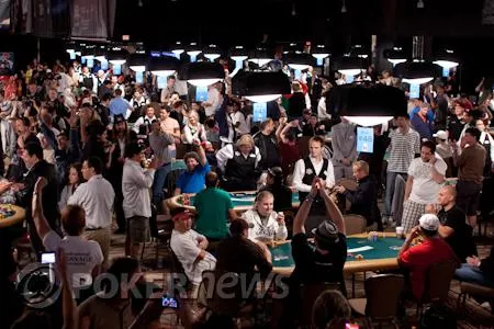 WSOP 2009 Live - Day 4 du Main Event : Ludovic Lacay second, il reste 13 Français en course 0001