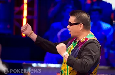 WSOP 2011 : 22 ans après, Johnny Chan bat Phil Hellmuth