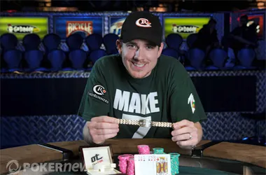 WSOP 2011 : Eric Rodawig champion en Stud Hi/Lo, Hellmuth rate encore sa chance