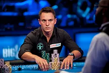 Sam Trickett passé à tabac après sa deuxième place dans le tournoi Big One