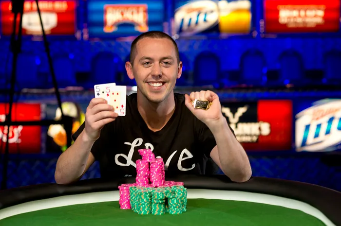 Trevor Pope vence Bracelete Dourada  no Event #2: $5,000 No-Limit Hold'em (Eight Handed) das WSOP 0001