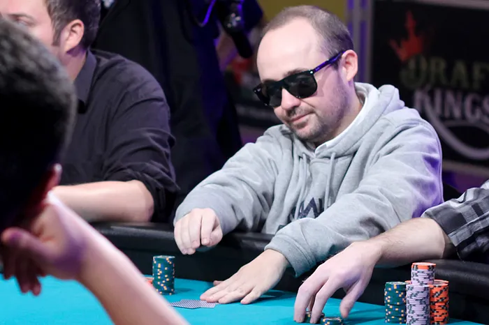 Guilherme "ezgam" Soares 65º Classificado do Main Event WSOP 2015 (,445) 102