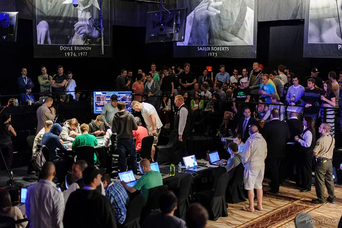 2013 World Series of Poker Día 23: Erick Lindgren gana segundo brazalete de $ 606,000 103