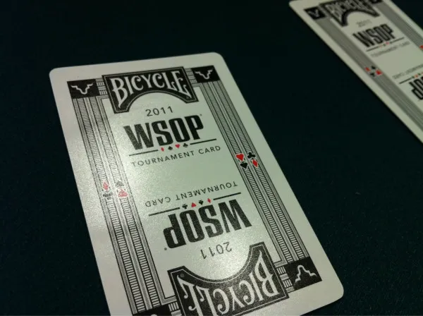 WSOP 2011 : Un défaut de fabrication qui fait tâche