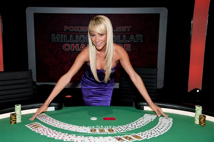 In the Green Room with Sara Underwood 0001