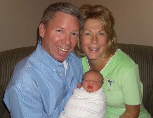 Mike e Karen Sexton Radiantes com o Filho Ty Sexton 101