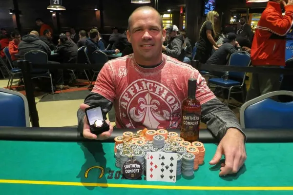 Jason Mayfield won Event #4 $365 NLHE at the WSOP Circuit Horseshoe Council Bluffs. Picture courtesy of the WSOP.