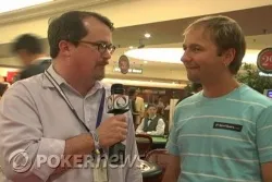 Daniel Negreanu talking to PokerNews