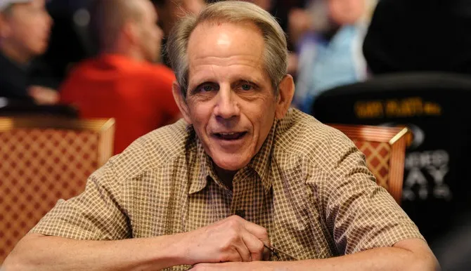 Borgata Winter Poker Open Day 1: Robert 